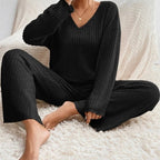 Zwei-Teiliges Geripptes Lounge Set | Bequeme & Stilvolle Damenmode | Sophia