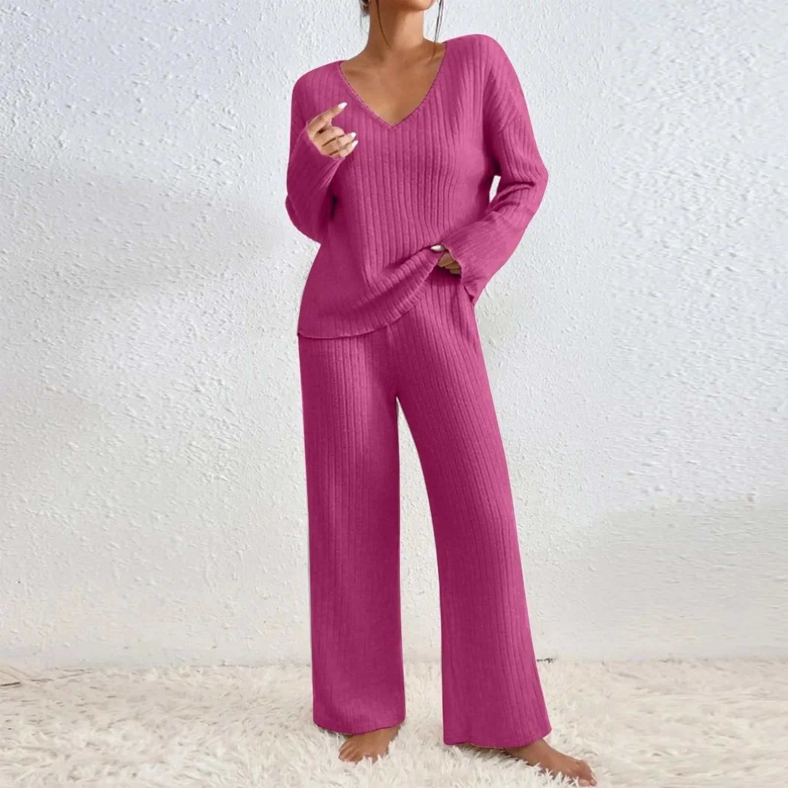 Zwei-Teiliges Geripptes Lounge Set | Bequeme & Stilvolle Damenmode | Sophia