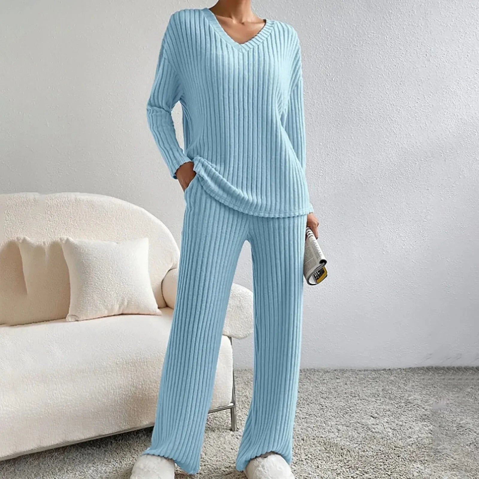Zwei-Teiliges Geripptes Lounge Set | Bequeme & Stilvolle Damenmode | Sophia